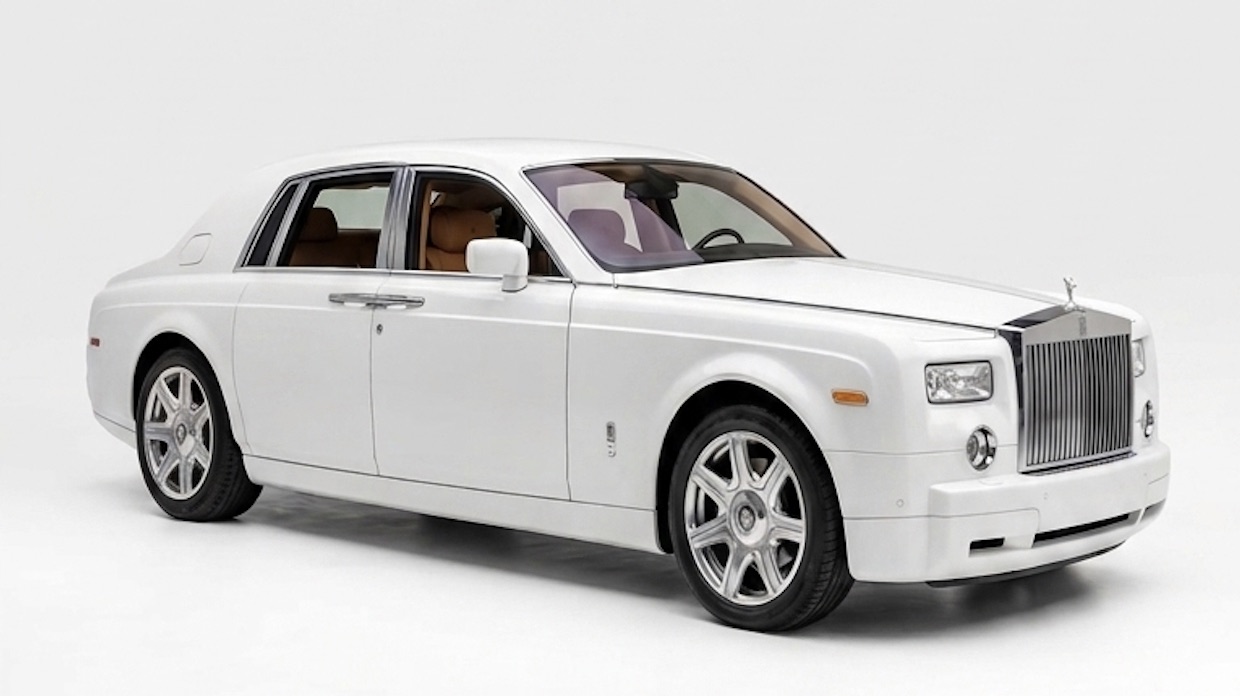 Rolls-Royce Phantom Series II, in English White